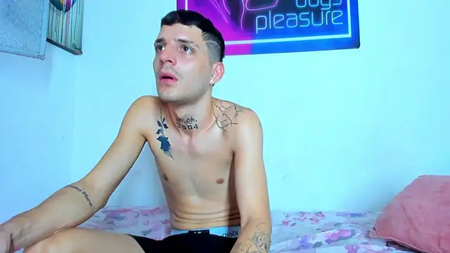 Pleasure_boys_hot webcam