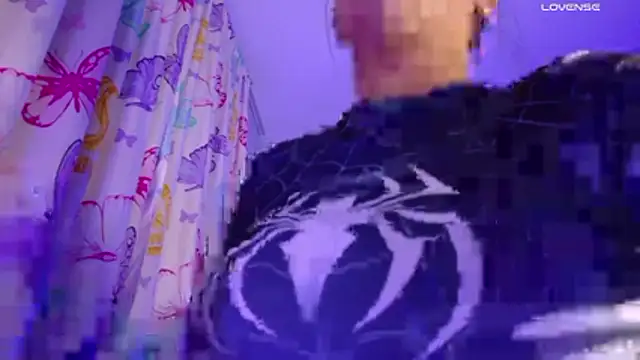 NicolleTaylor webcam