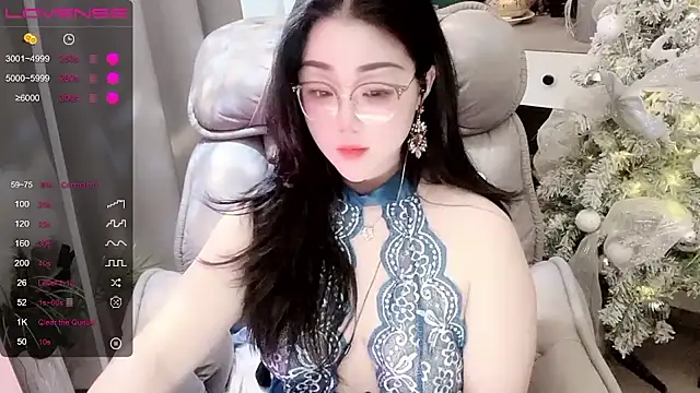 Monica-666888- webcam