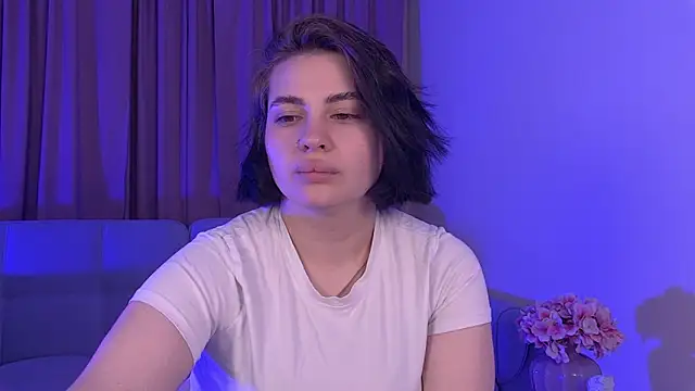 adrianatoress - AdrianaToress's free webcam - UK Sex Cams