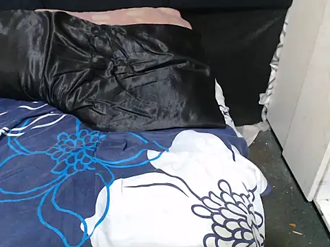 sweethotbabby18 (F young) - squirt party