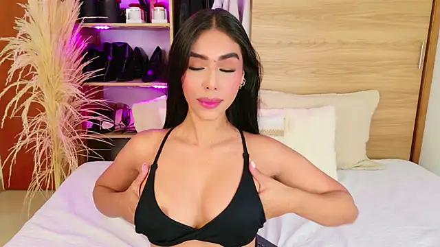 Rossie_Blooms webcam