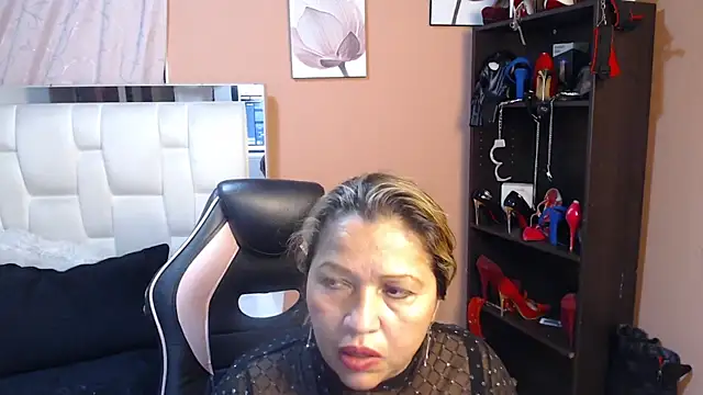 liataylorr (F mature) - fuck pussy with domi