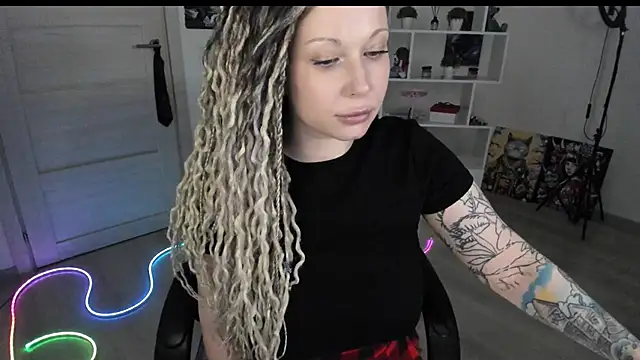 HoneySallyMoore webcam