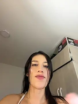 Emmily_19 webcam