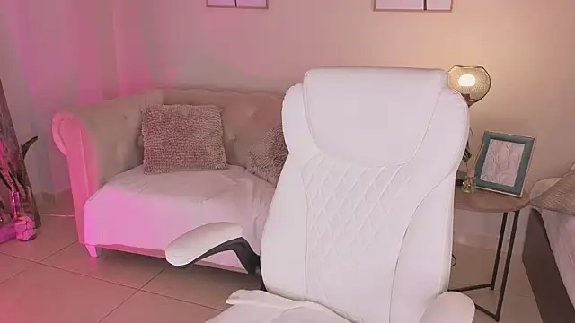 DahianaWalcott webcam