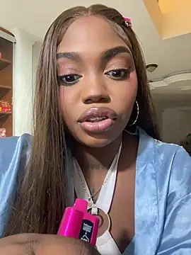 sarahbleer (F young) - Seduce me with your vibrations 😈