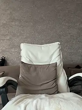 LillySquirtShot webcam