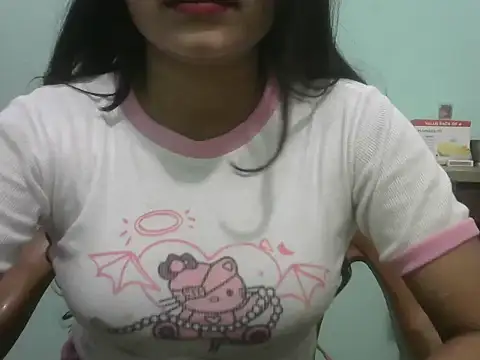 Lovely-Pandey webcam