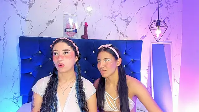 Dakotaa_Johnson webcam