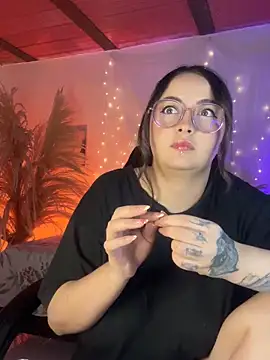 SarahCastro1_ webcam