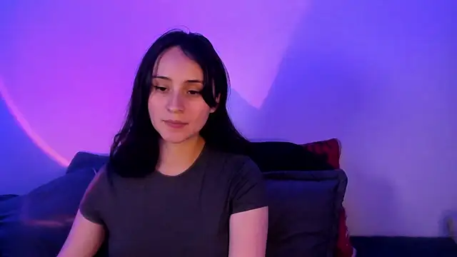 annielamberth (Ask my age) - ✨ Bounce my boobs