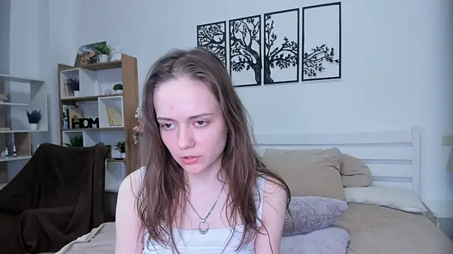 MalvinaTrafford webcam