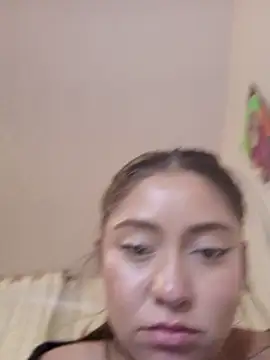 Webcam Model (Sophia_amateur)  is live.Free join now!