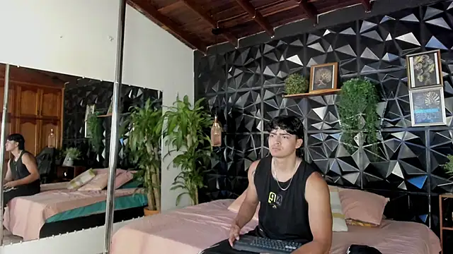 elliot_colton webcam