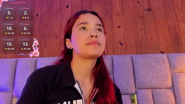 camilaa_smith_ - Camilaa_smith_'s free webcam - UK Sex Cams