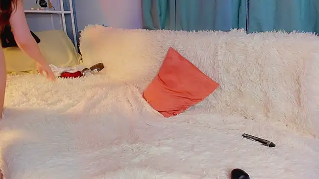 plnacolada (F teen) - doggy tease