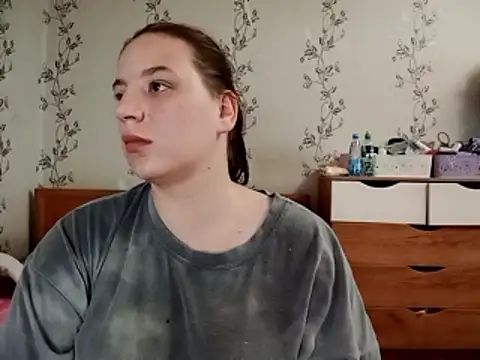 symmetryinvoid (F teen) - Put on other panties