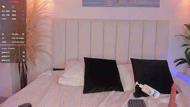 Megan_Brunette2 webcam