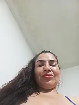 Webcam Model (MaryRoze_) is live