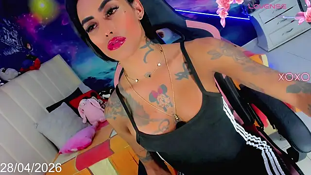 Nella_Dolls webcam
