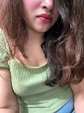 Webcam Model (riya_sharma11)  is live.Free join now!