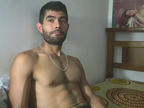 hideonbush051 webcam