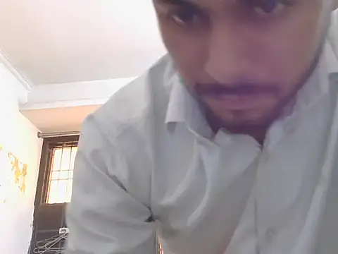 Stubborndesiboy webcam