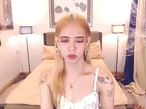 PreciousAmore webcam