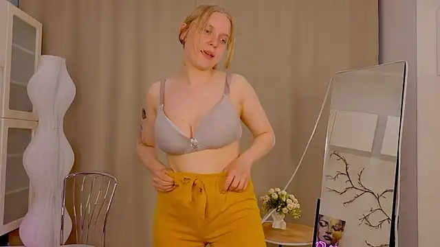 AlicaCohill Stripchat cam model