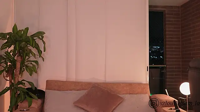 sammy_laszlow - Sammy_laszlow's free webcam - UK Sex Cams