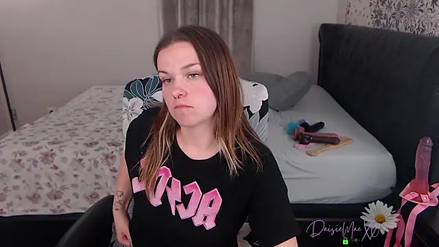 DaisieMaeXO webcam