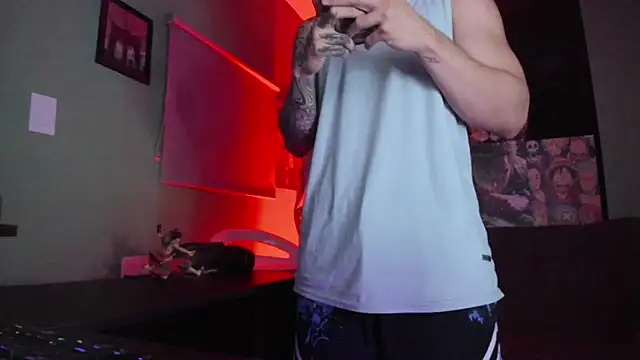 Dominatofstupid webcam