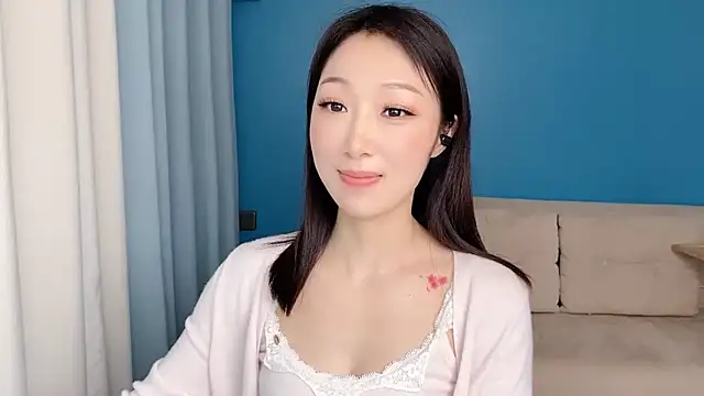 ella55-- webcam