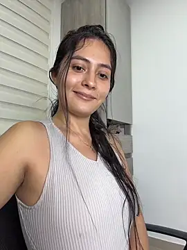 sophie__foxxx (F young) - NAKED AND PUSSY PLAY CLOSE UP