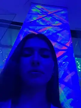 Webcam Model (Coralinee_01)  is live.Free join now!