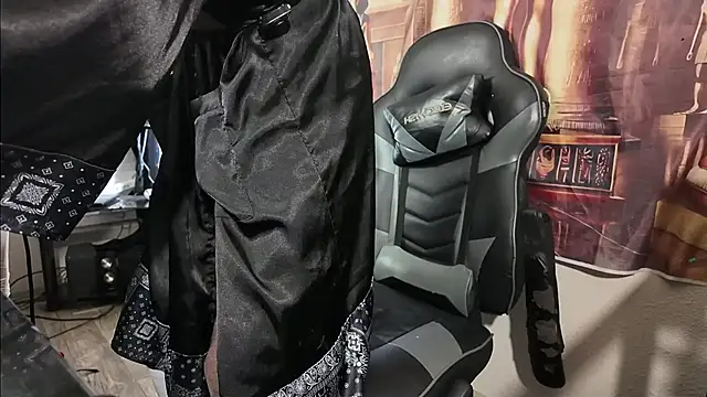 Triggerhappycj100 webcam