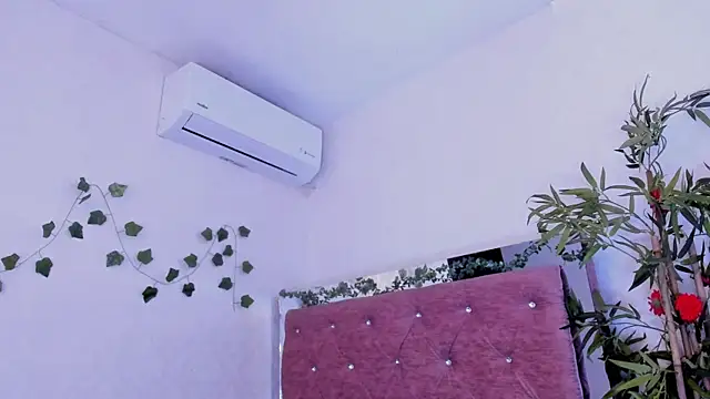 JulianaCarter webcam