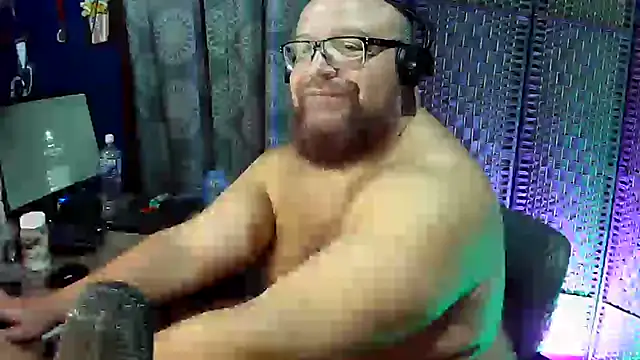 BigBearforCuddles webcam