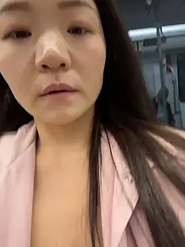 美女xiaochengzi505在线直播