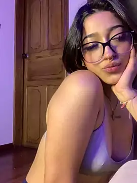 LilithMonette webcam