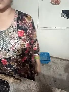 Savita_bhabhi_enjoy webcam