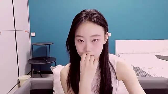 美女ZHJKS9988在线直播
