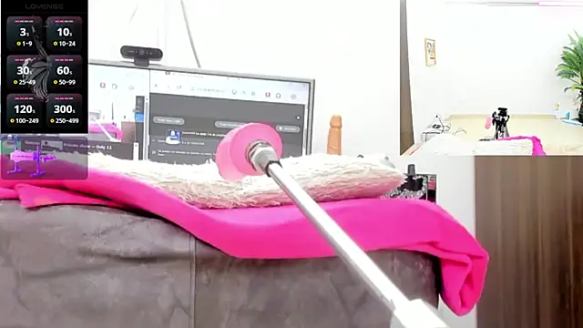 Paulina_Davis_ webcam