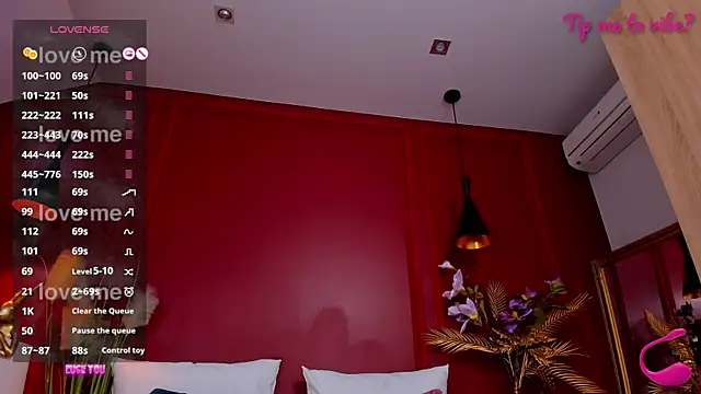 mayzzie - Mayzzie's free webcam - UK Sex Cams