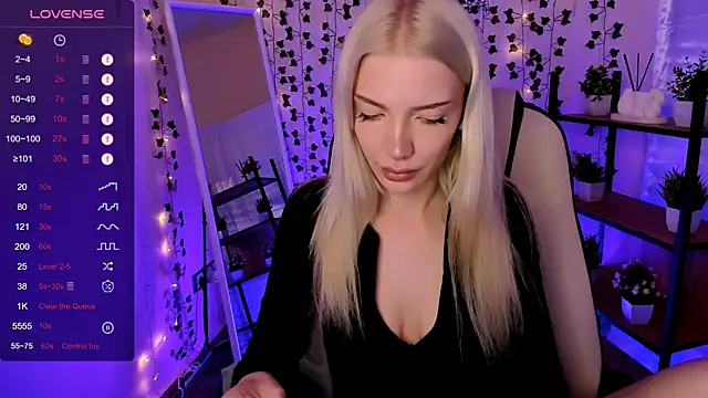 AnyaTaylor_ webcam