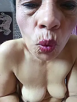 auroracandelax webcam