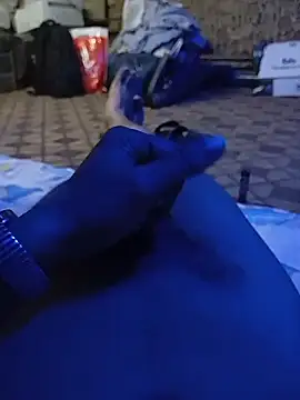 medo141414 (Ask my age) - Show full body and cum again