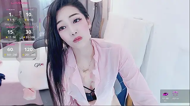 美女yaoyao-baby520在线直播
