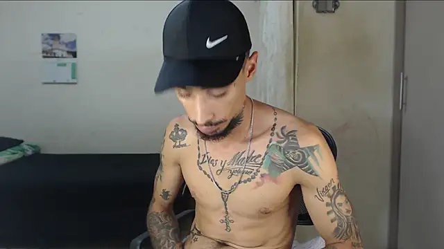 emiliano_hottt webcam